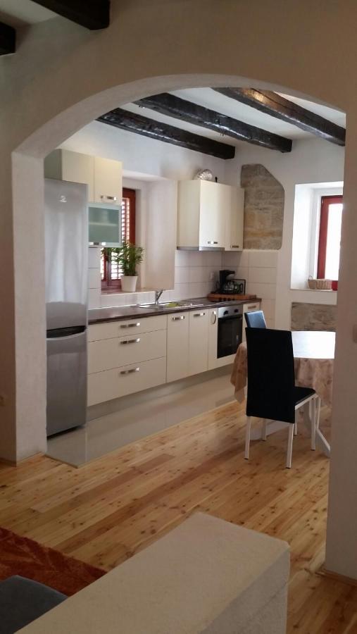 Ferienwohnung Marivo Dugi Rat Exterior foto