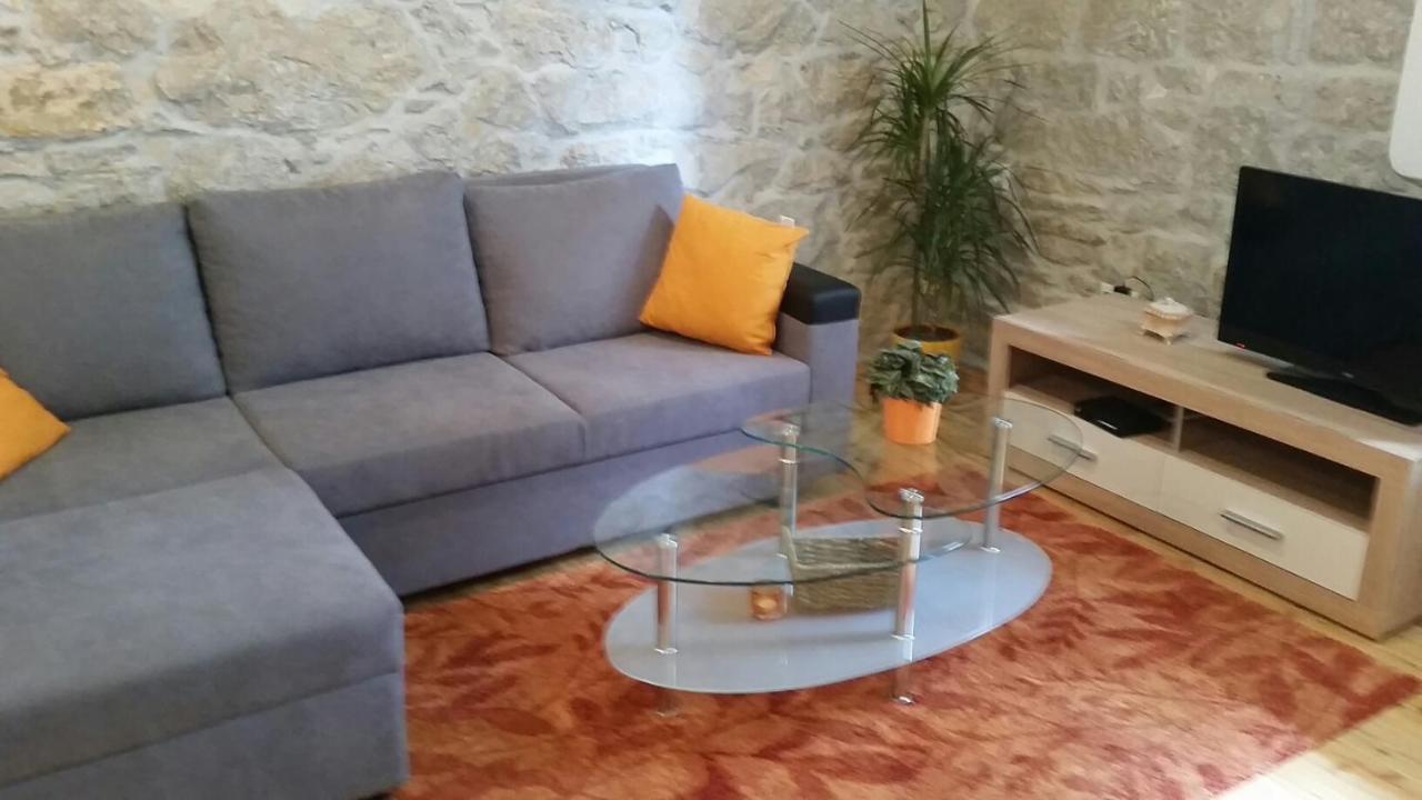 Ferienwohnung Marivo Dugi Rat Exterior foto