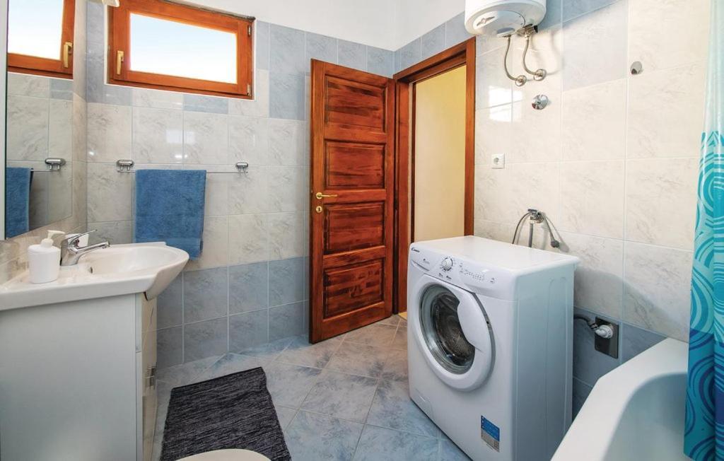 Ferienwohnung Marivo Dugi Rat Exterior foto